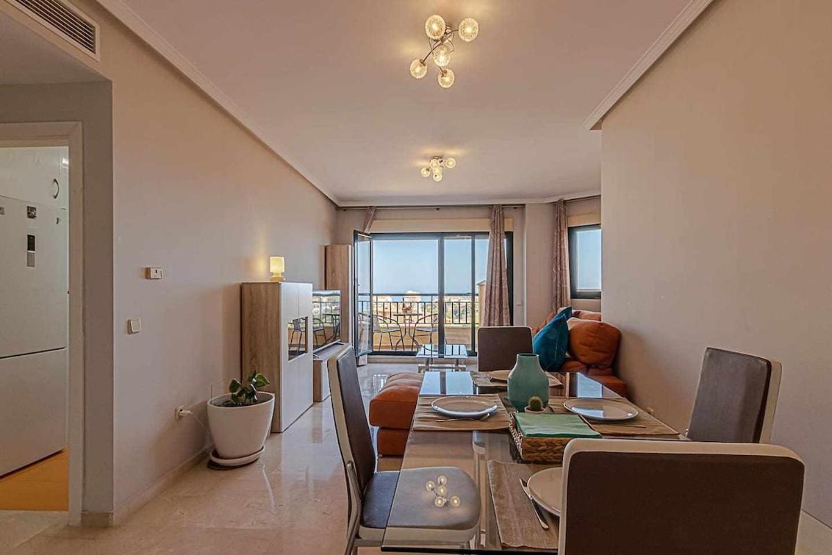 797 Holiday Rentals - Moderno Piso Para 5 Con Hermosas Vistas Benalmádena Kültér fotó